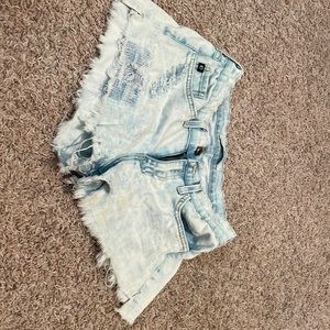 Kancan jean booty shorts